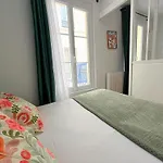Moret Art Flats Trendy East Paris