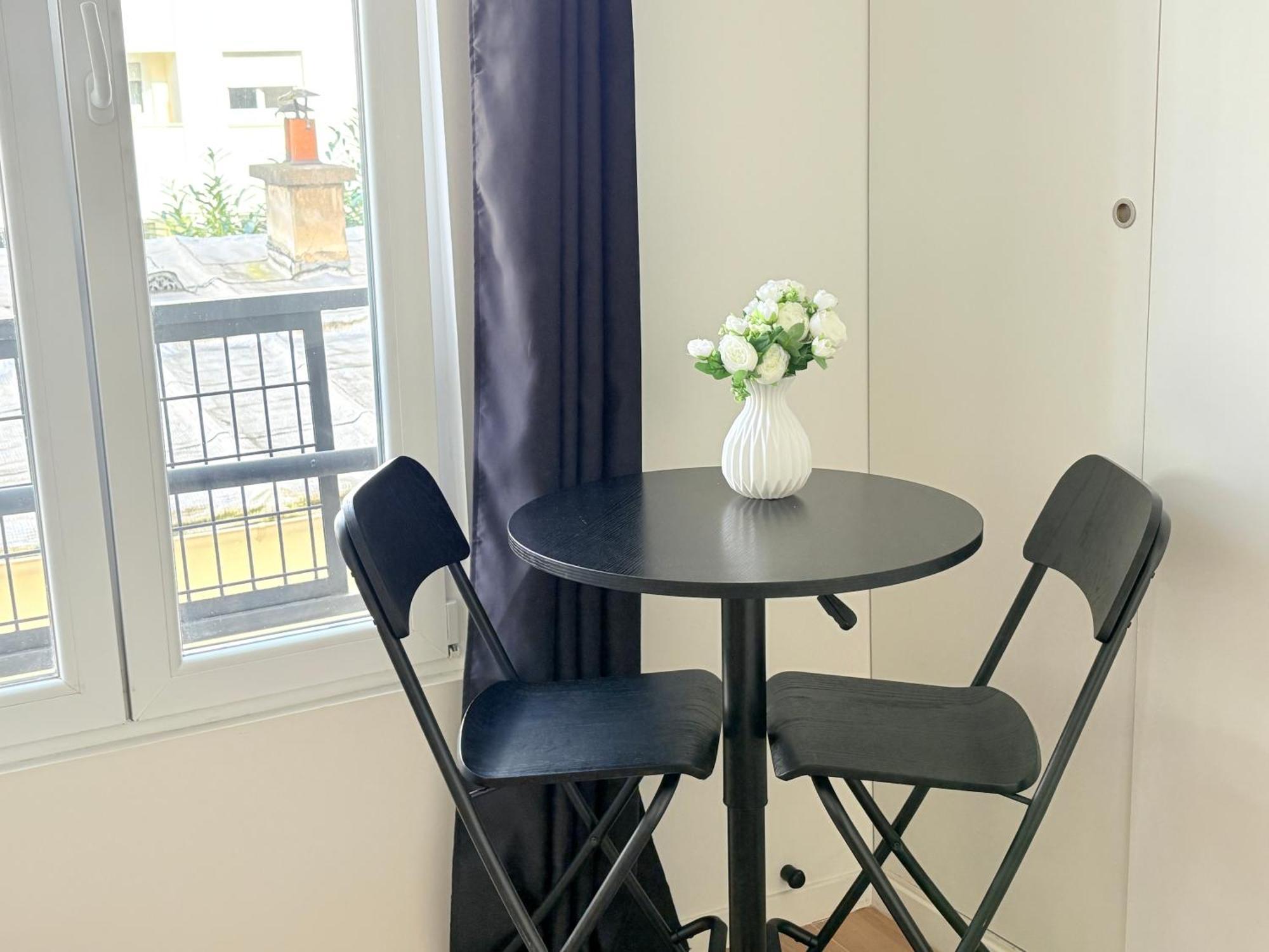 Moret Art Flats Trendy East Appart hôtel Paris